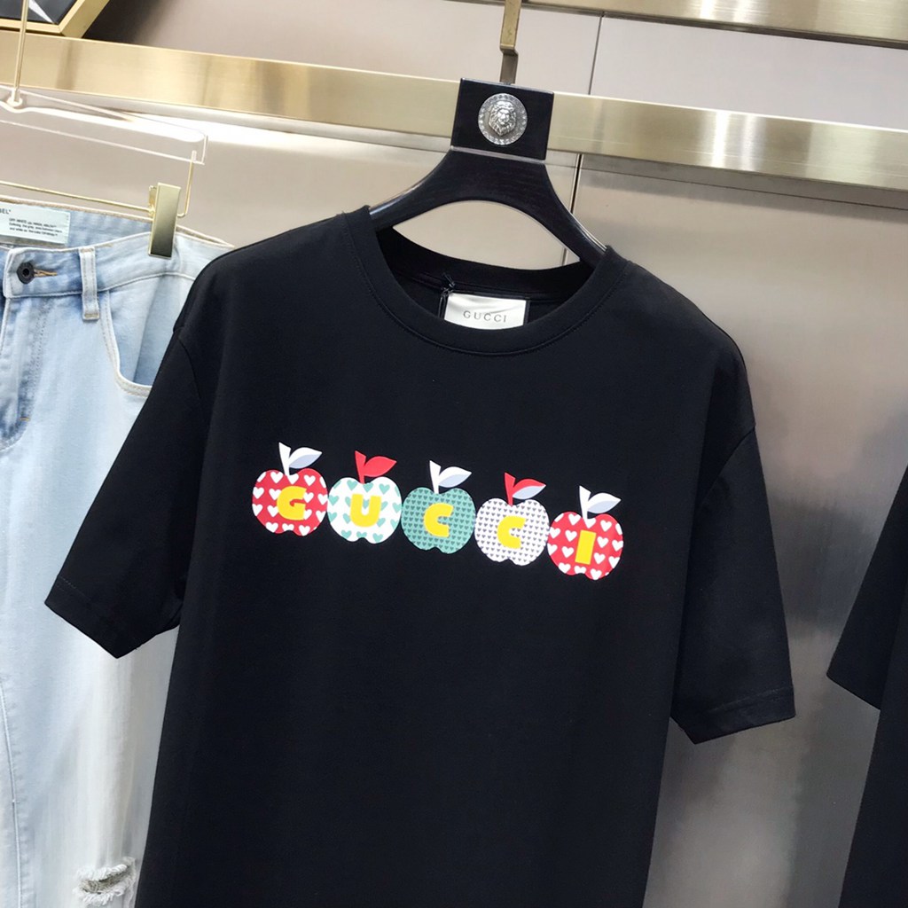 Gucc* T-shirt